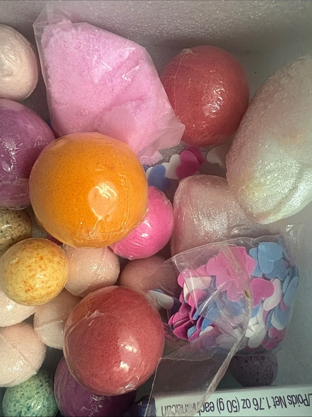 Pink and Multicolor Party Bath Bomb & Confetti Lot Set